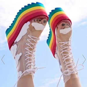 Current Mood: Happy Daze Platforms